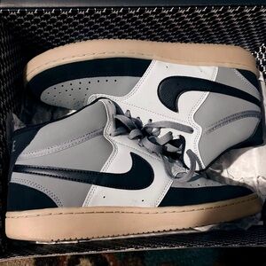 Nike Hightop Men’s Nikes shoes